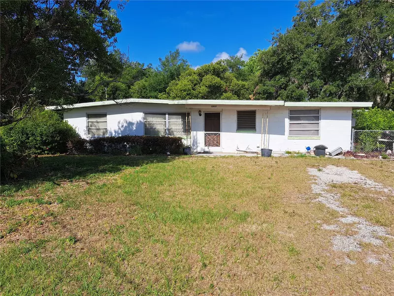 32653 PALM AVE, Tavares, FL 32778