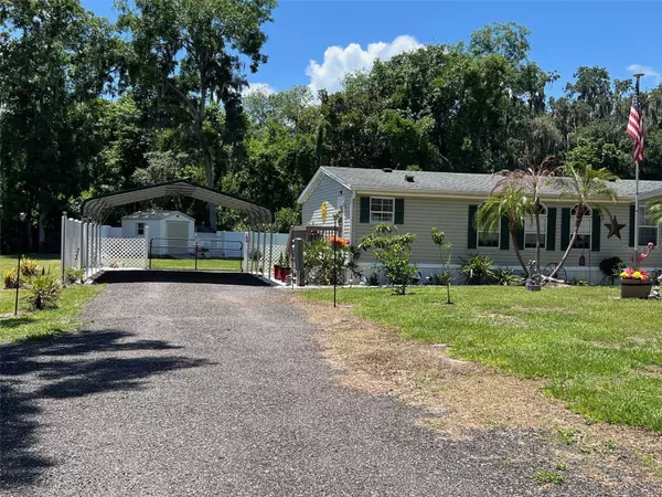 Lake Panasoffkee, FL 33538,1436 CR 436