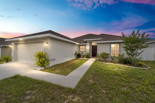 Fruitland Park, FL 34731,900 EDITH DR