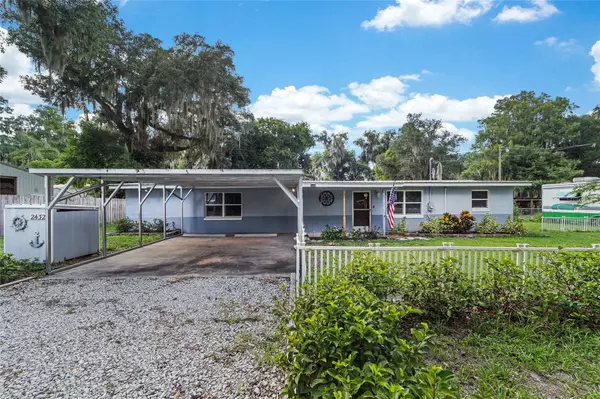 Lake Panasoffkee, FL 33538,2432 CR 444