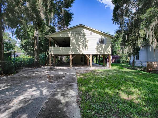 853 CR 484, Lake Panasoffkee, FL 33538