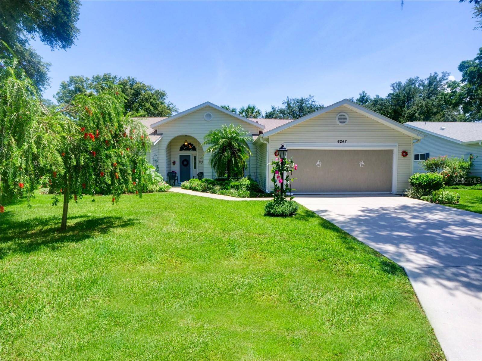 4247 LEAFWAY CIR, Leesburg, FL 34748