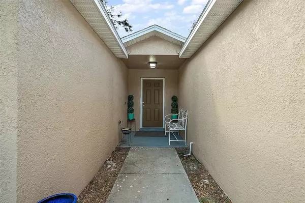 Wildwood, FL 34785,905 IDA ST