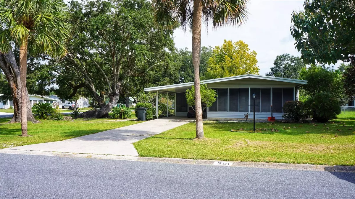 Lady Lake, FL 32159,301 SHEERWOOD DR