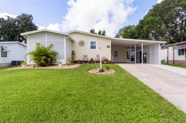 1725 PEBBLE BEACH LN, The Villages, FL 32159