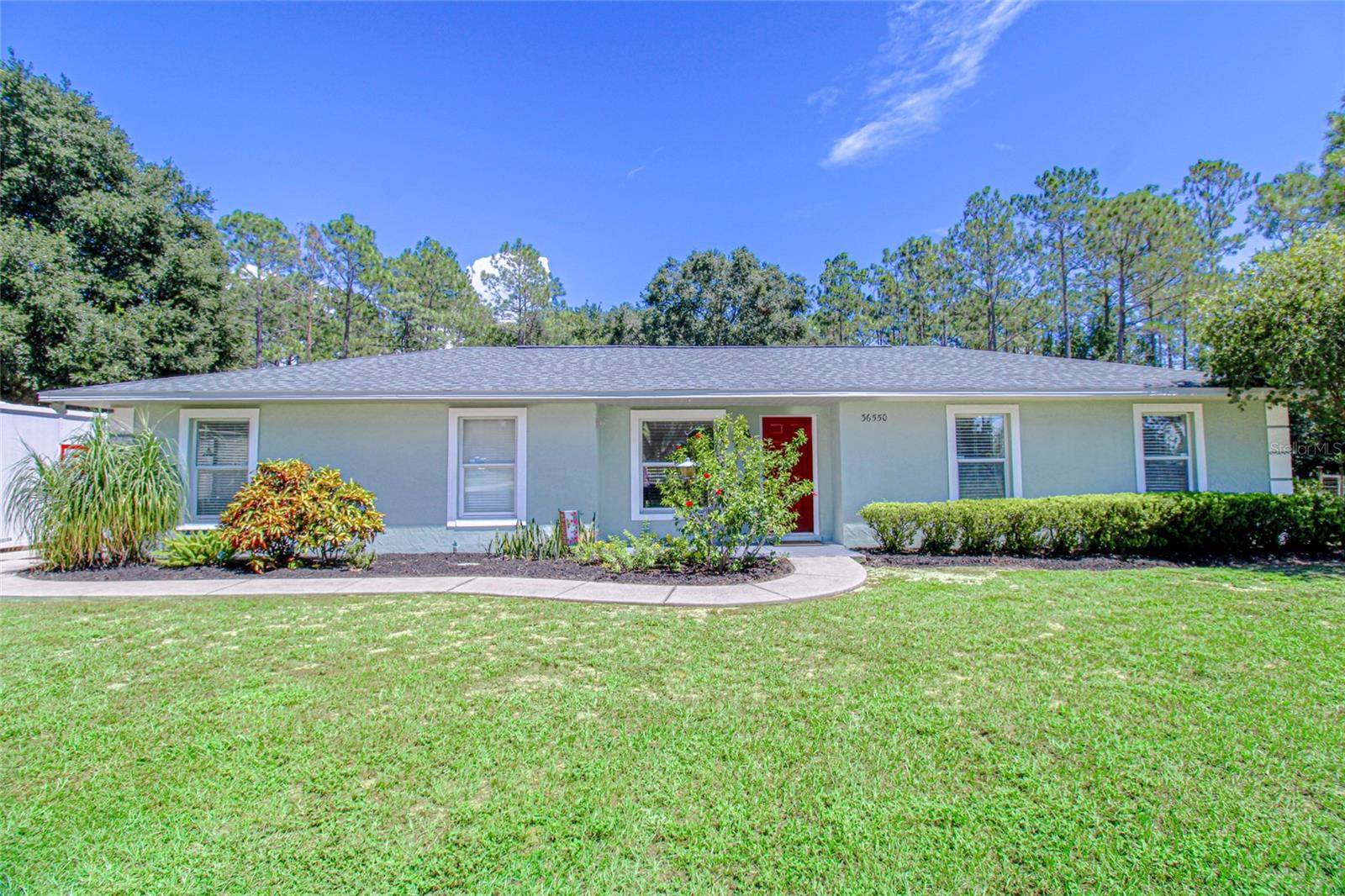 36550 APIARY RD, Grand Island, FL 32735