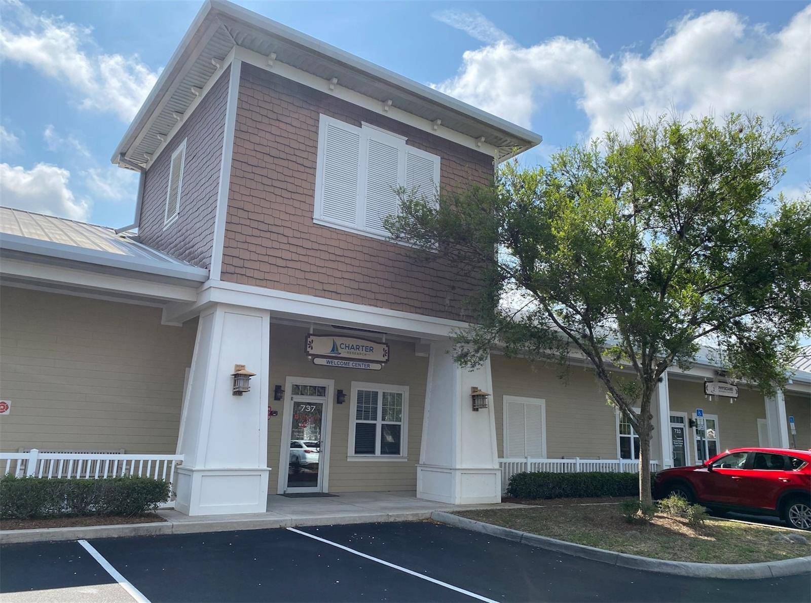 737 COUNTY ROAD 466, Lady Lake, FL 32159