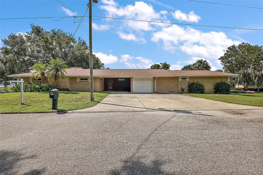 8 SE OCALE WAY, Summerfield, FL 34491