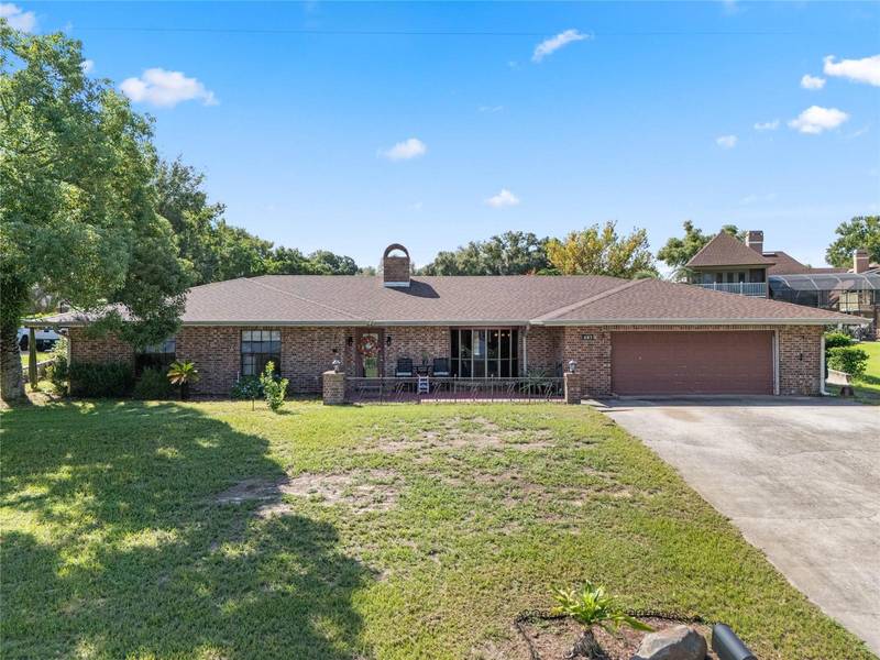 687 W LAKESHORE DR, Clermont, FL 34711