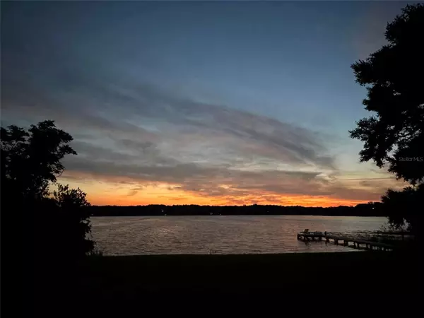 Mount Dora, FL 32757,1810 PINEWAY CT