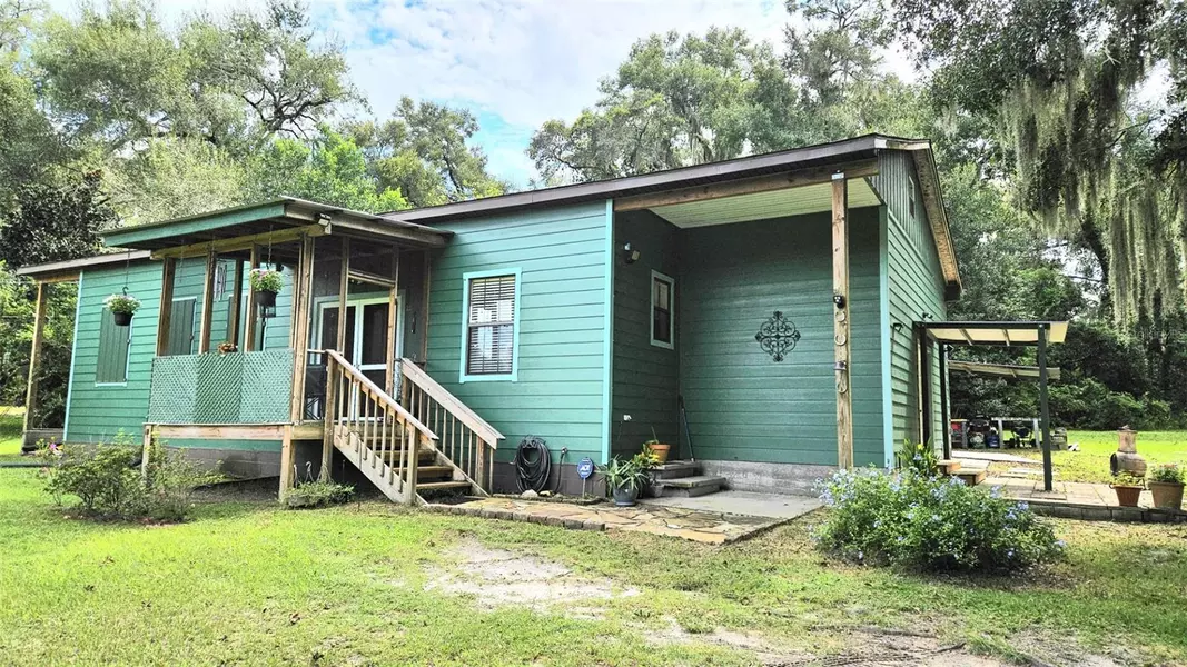 330 W LAKEVIEW ST, Lady Lake, FL 32159