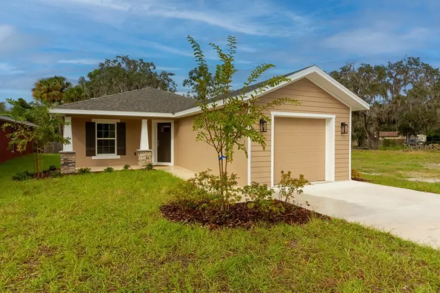 821 E CLIFFORD AVE, Eustis, FL 32726