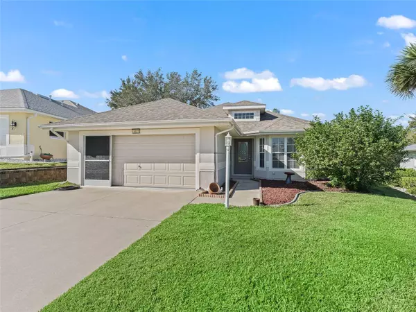 5327 INDIAN OCEAN LOOP,  Tavares,  FL 32778