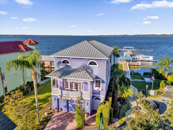 305 SHADOW HARBOUR LN #305,  Mount Dora,  FL 32757