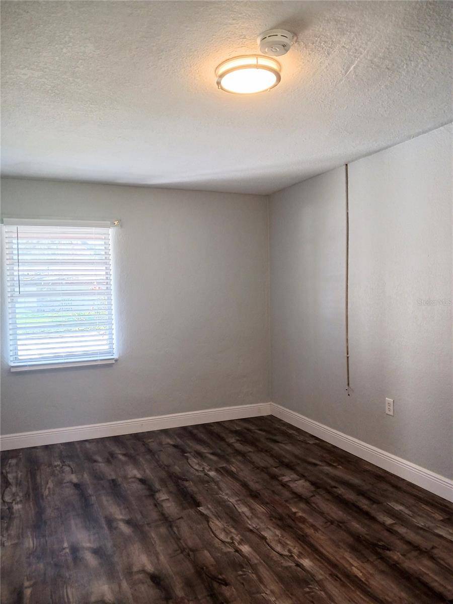 Umatilla, FL 32784,16218 WALLACE ST #5