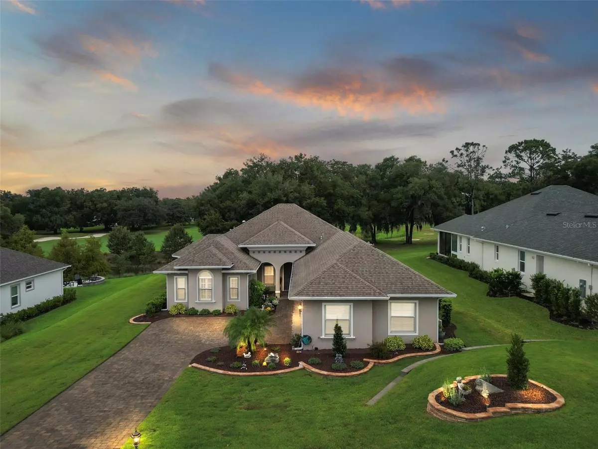 Lady Lake, FL 32159,5096 GREENS DR
