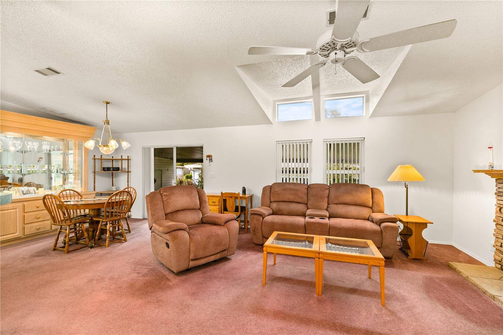 Astatula, FL 34705,13640 PALM DR