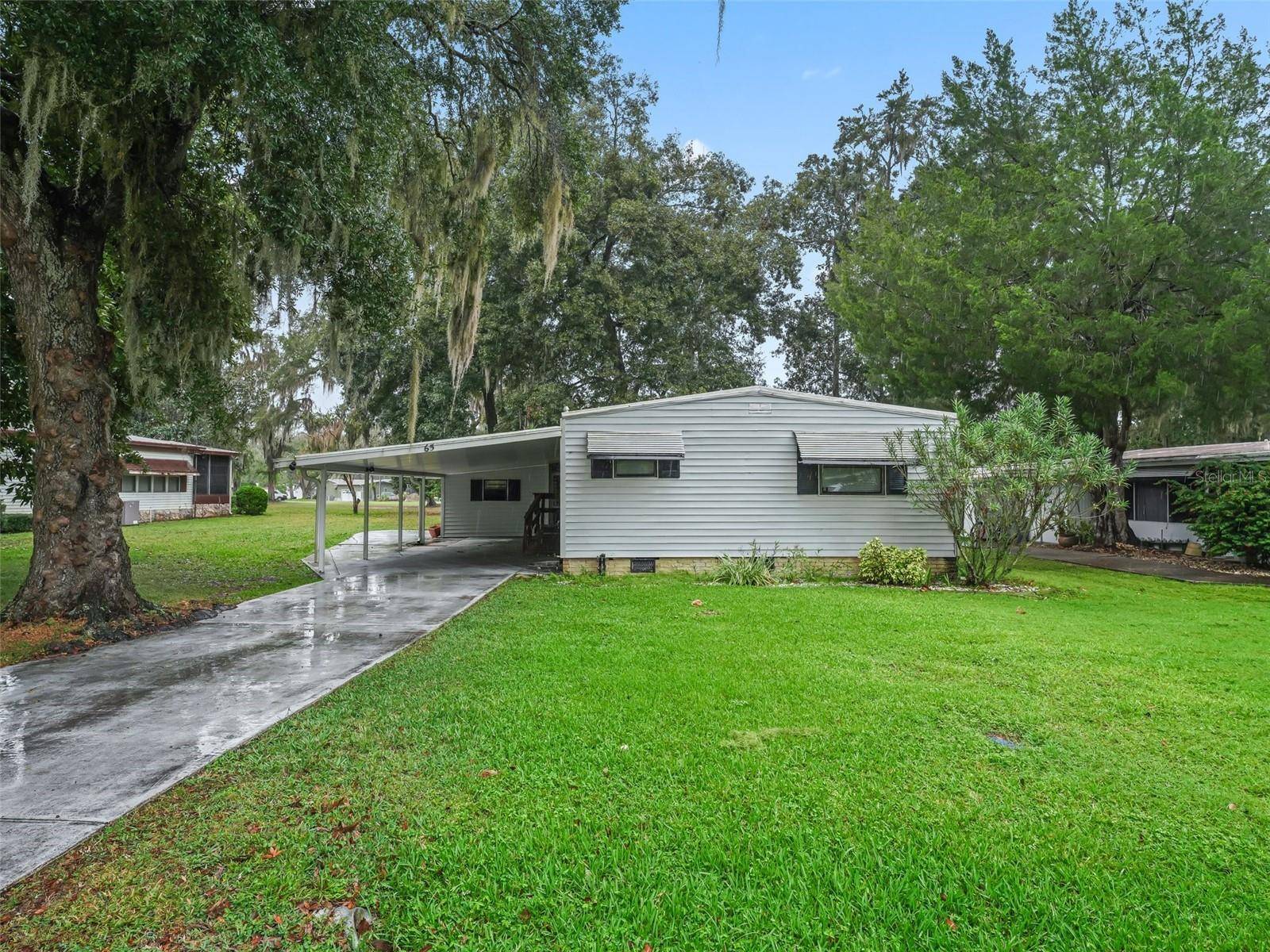 65 N BOBWHITE RD,  Wildwood,  FL 34785