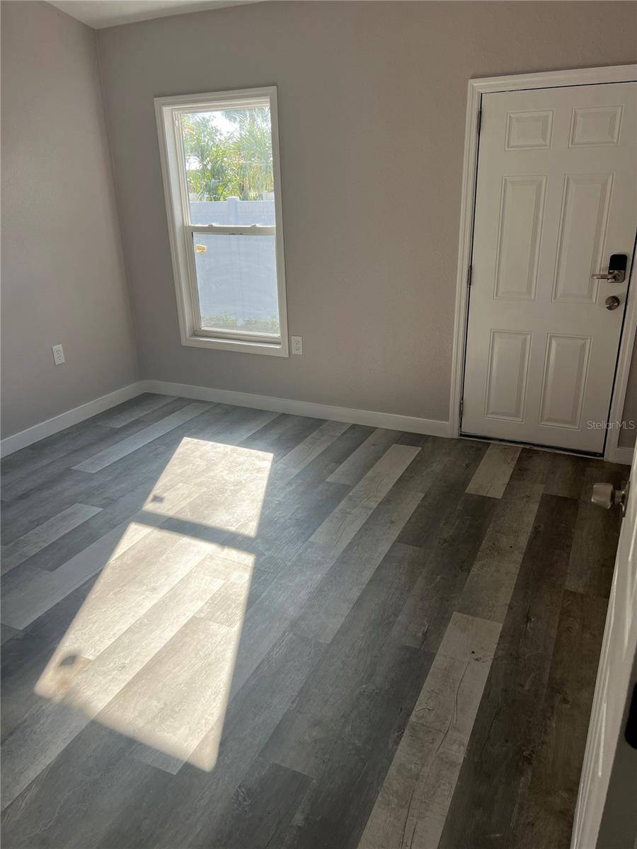 Daytona Beach, FL 32114,339 MAPLE ST