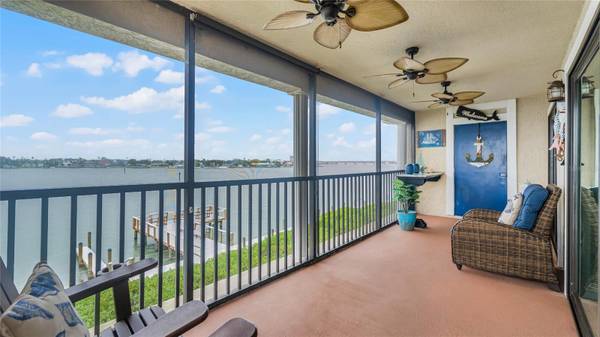 New Smyrna Beach, FL 32169,450 BOUCHELLE DR #301