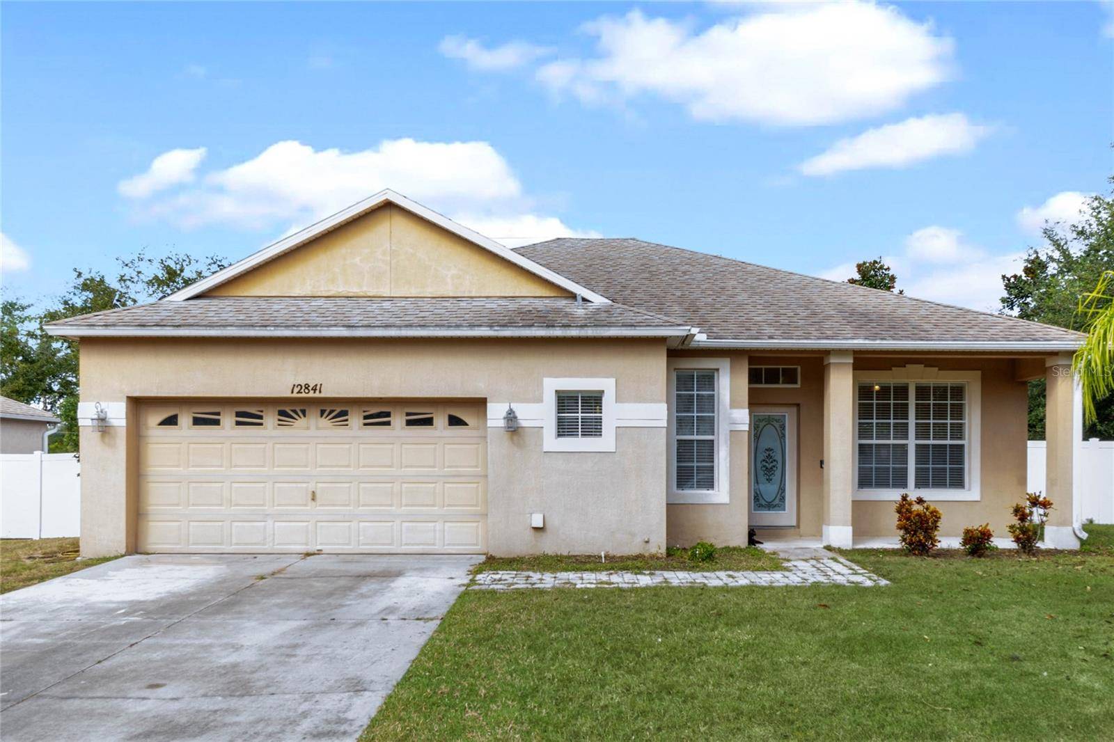 12841 SCOUT CT,  Grand Island,  FL 32735