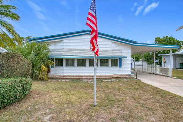 Tavares, FL 32778,1681 NASSAU CIR