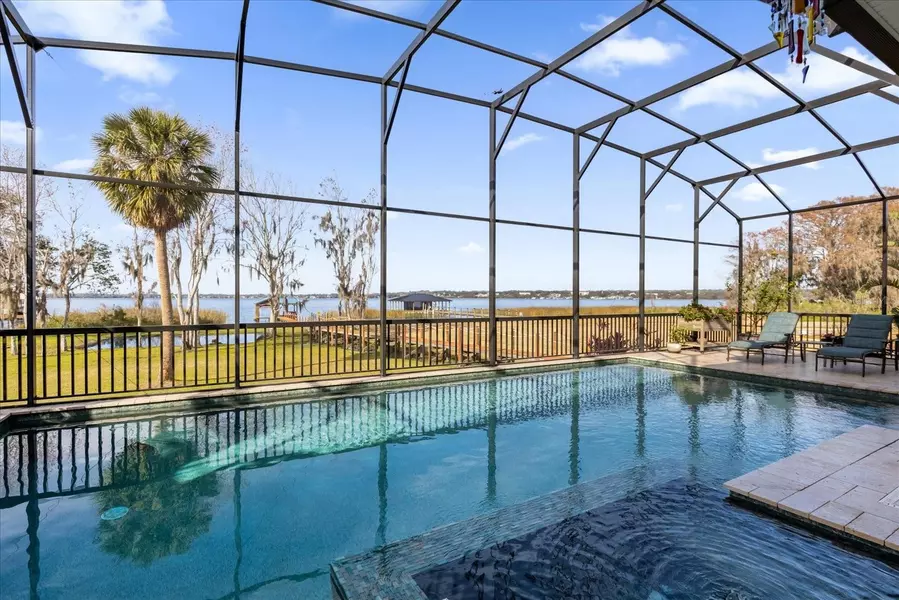 30303 ISLAND CLUB DR, Tavares, FL 32778