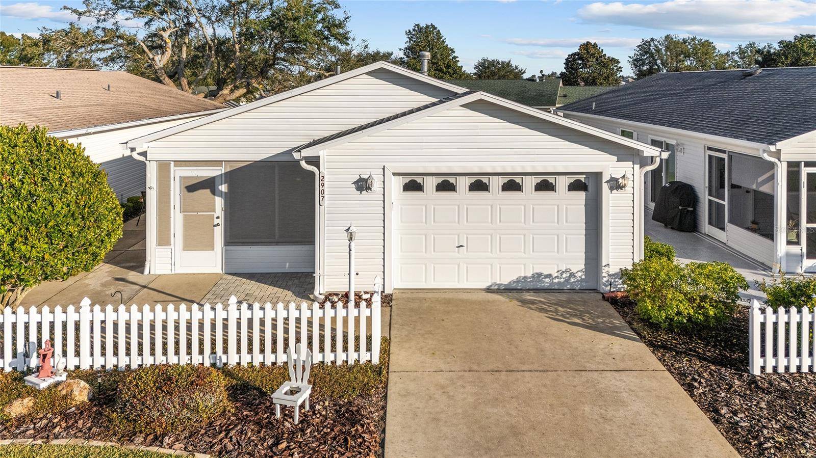 The Villages, FL 32162,2907 BARBOZA DR