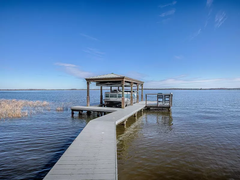 908 N LAKESHORE BLVD, Howey In The Hills, FL 34737