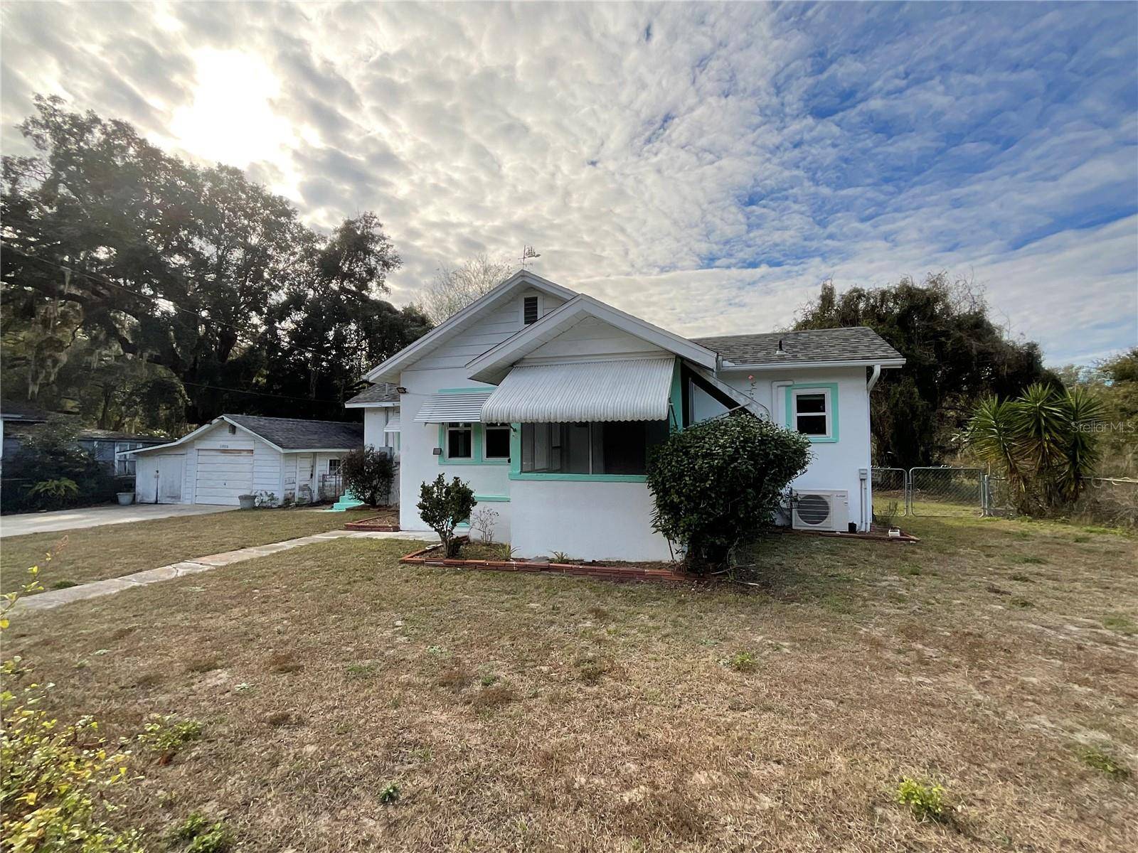 13920 S HIGHWAY 25, Eastlake Weir, FL 32133