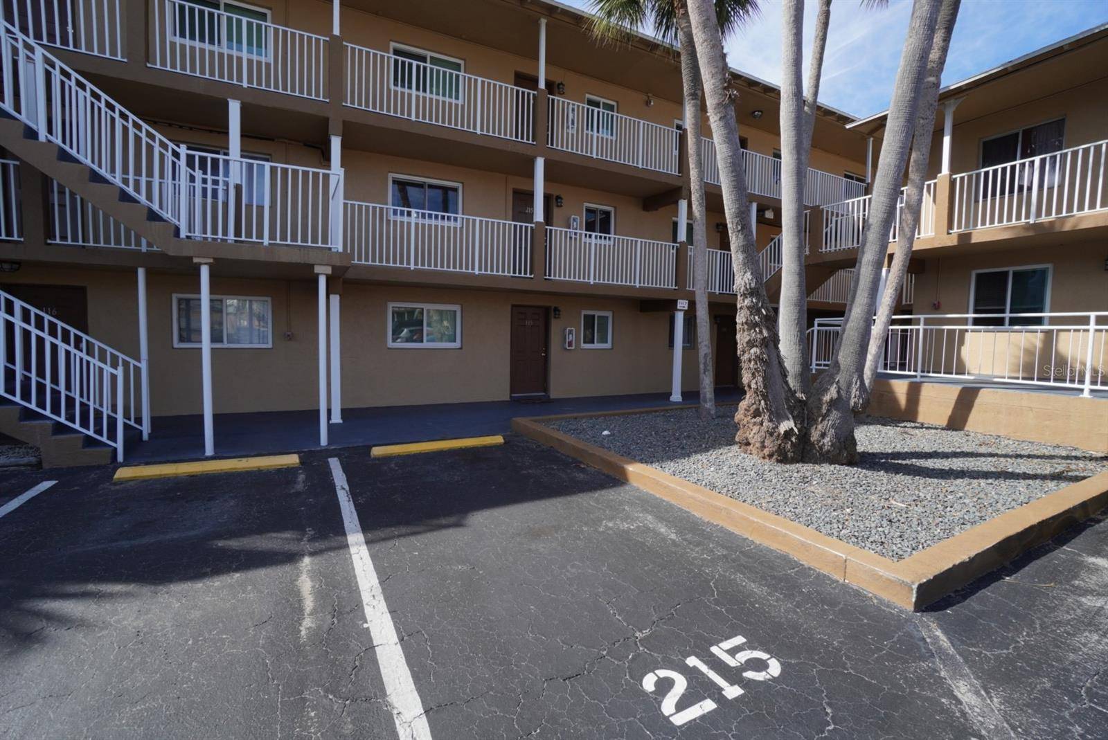 415 N HALIFAX AVE #215, Daytona Beach, FL 32118