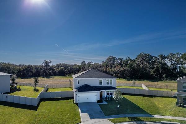 2510 GLACIER EXPRESS LN, Tavares, FL 32778