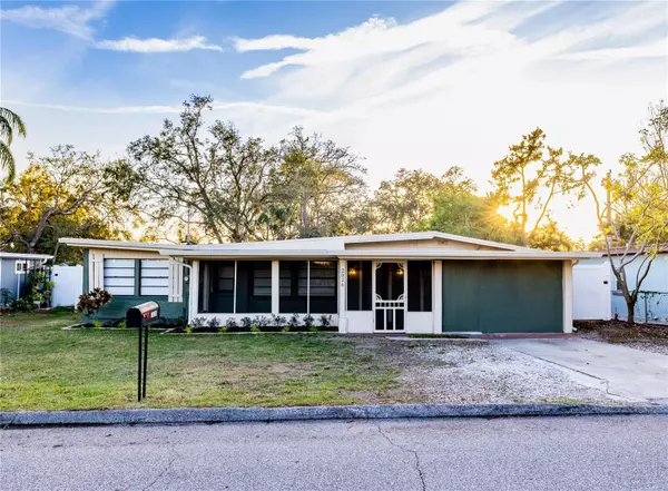 2026 SUNSET LN, Clermont, FL 34711