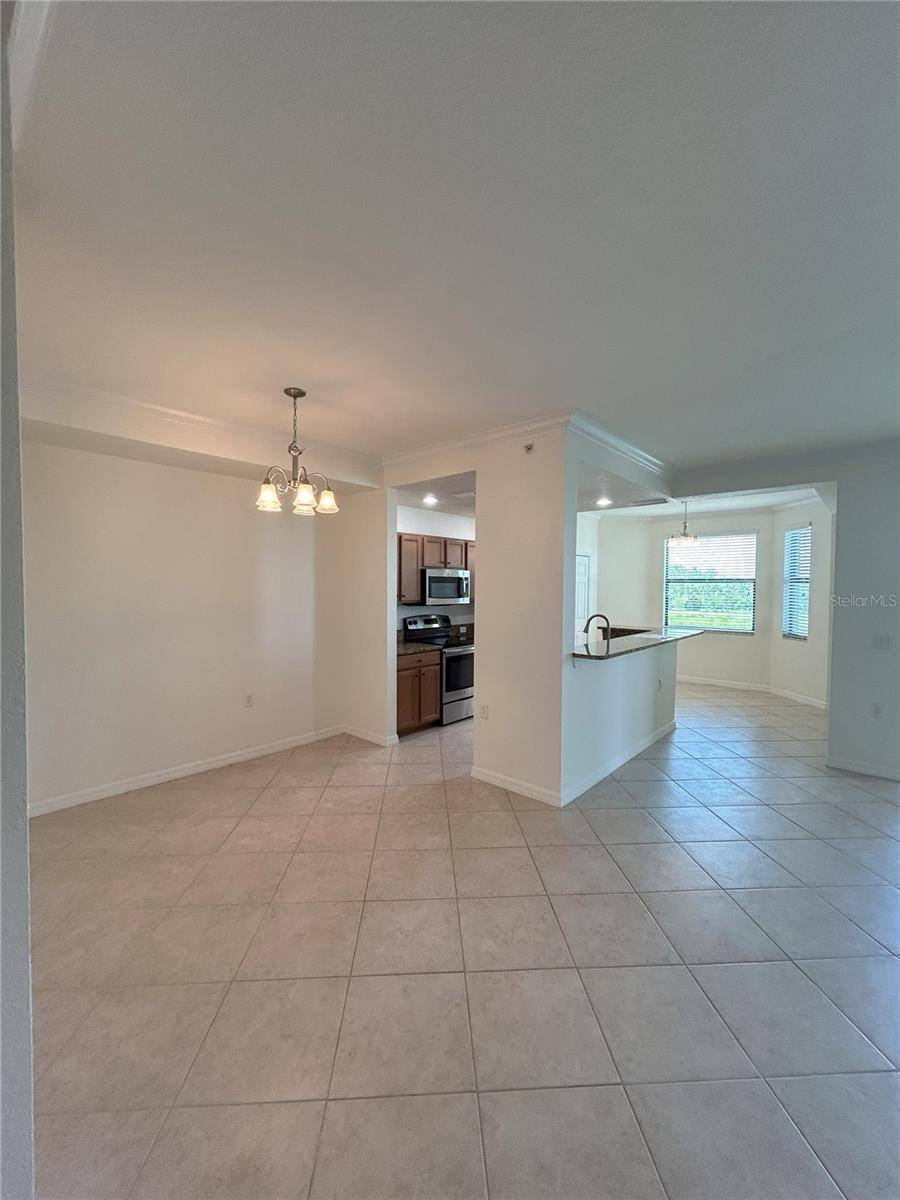 Bradenton, FL 34212,7005 RIVER HAMMOCK DR #207