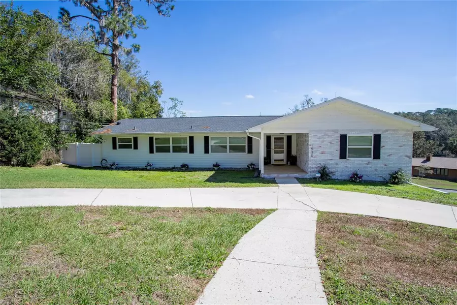 1930 HILLTOP DR, Mount Dora, FL 32757