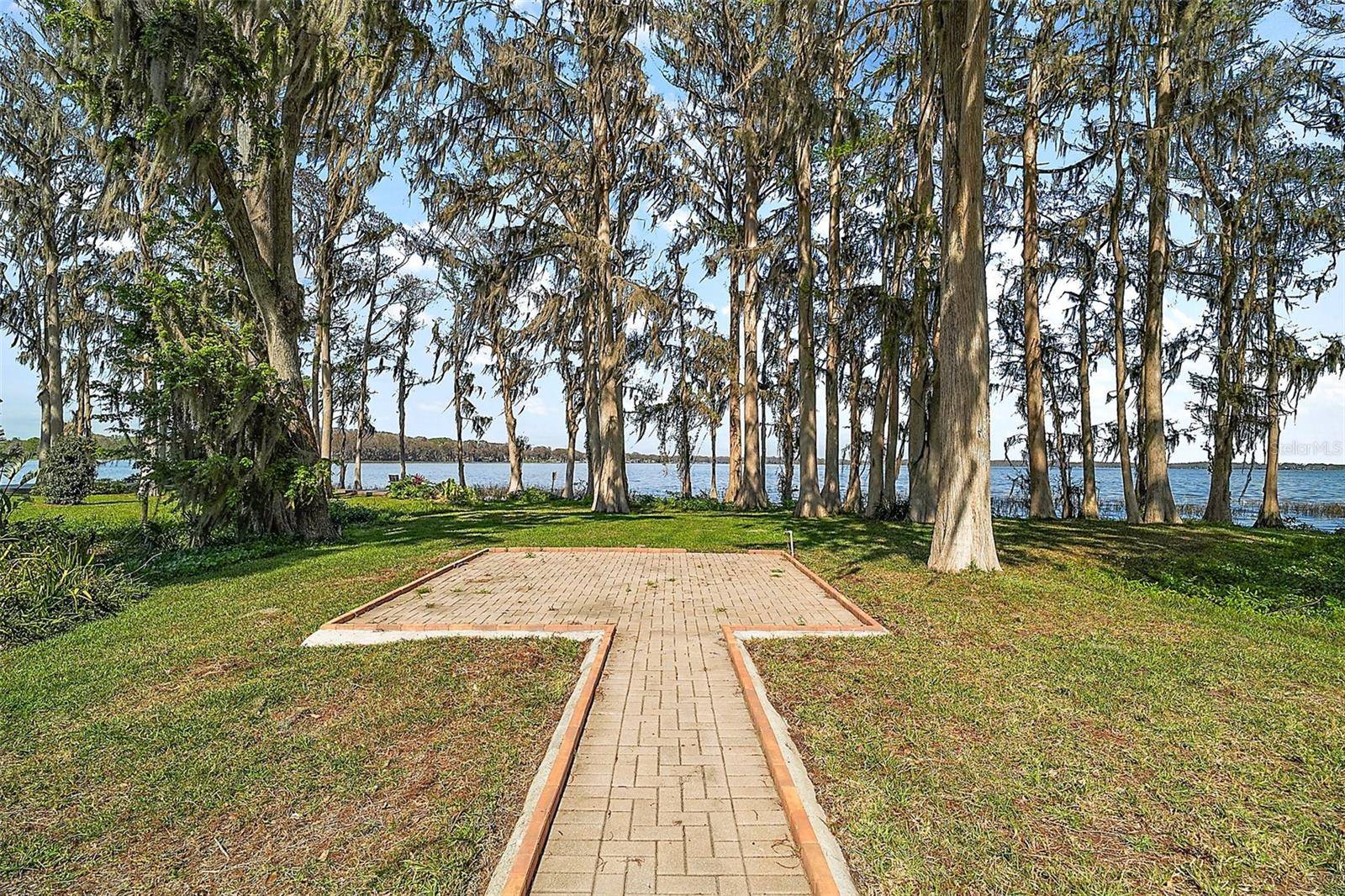 Leesburg, FL 34748,1322 HOWARD RD