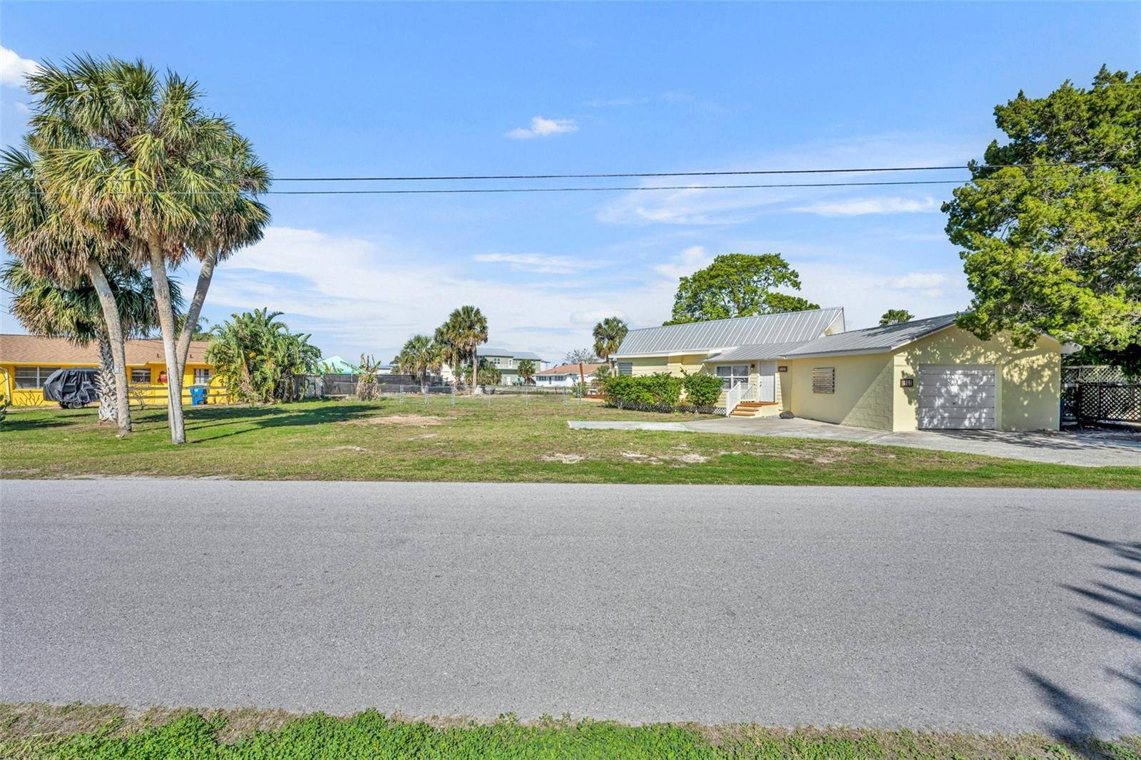 Hernando Beach, FL 34607,3427 MINNOW CREEK DR