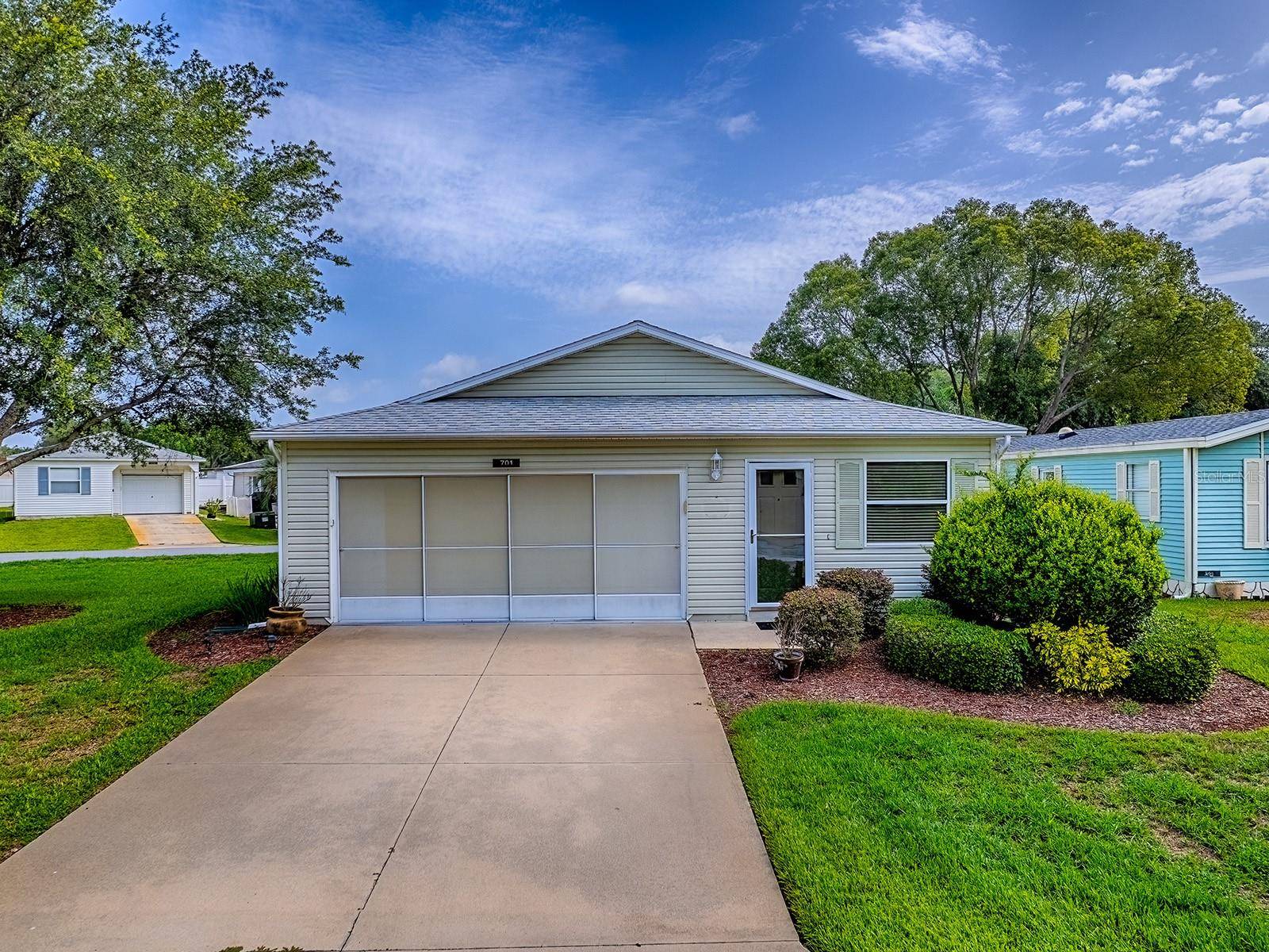 701 COTTAGE PARK LN, Leesburg, FL 34748