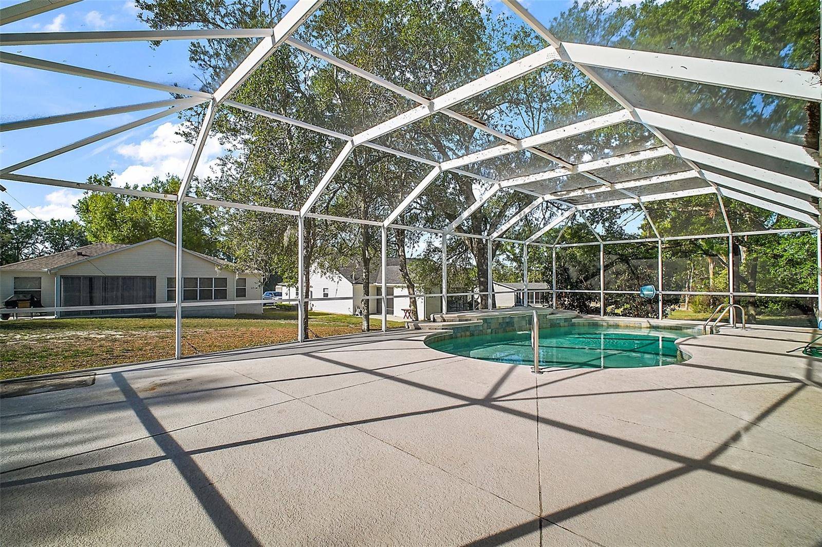 Lady Lake, FL 32159,811 HARPER PL