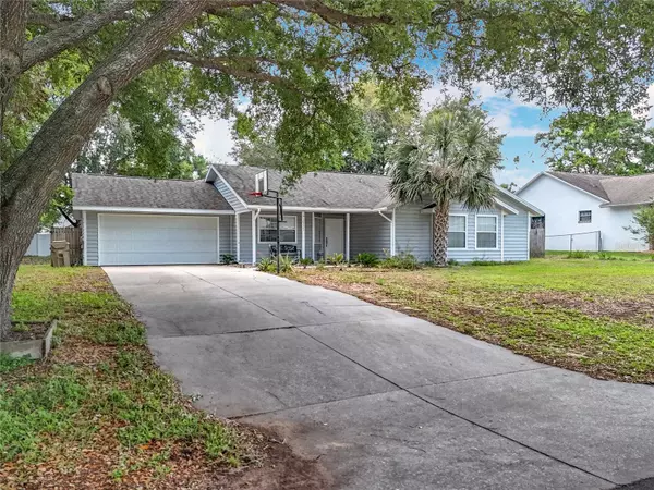 Leesburg, FL 34788,10323 JOANIES RUN