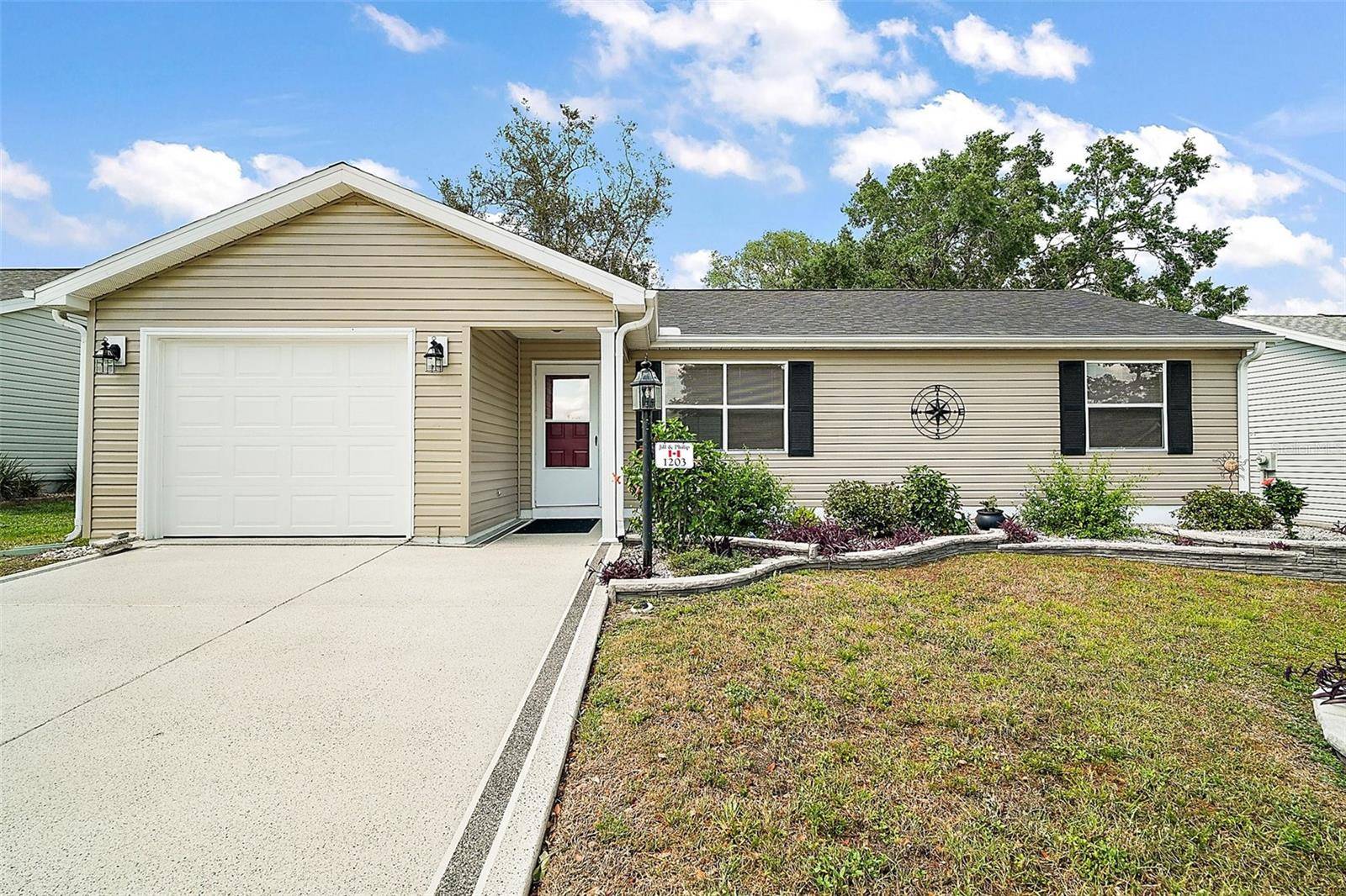1203 ZAPATA PL, The Villages, FL 32159