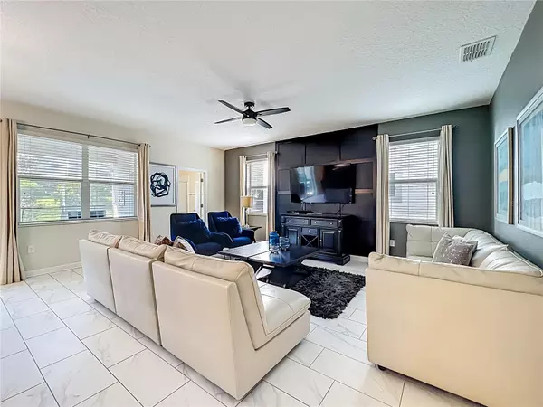 Davenport, FL 33896,9018 STINGER DR