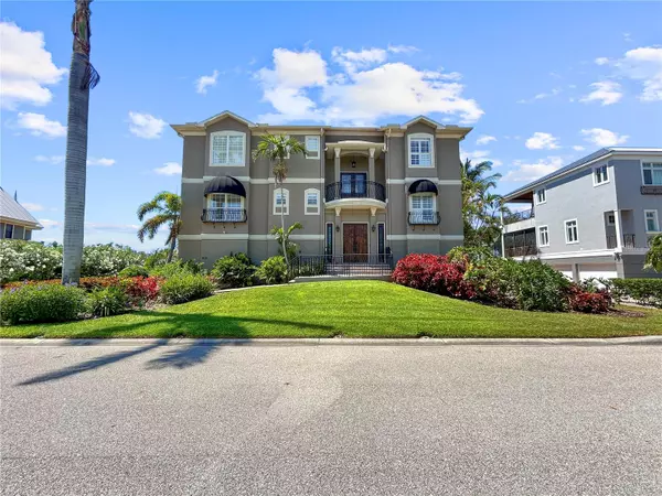 7020 HAWKS HARBOR CIR, Bradenton, FL 34207