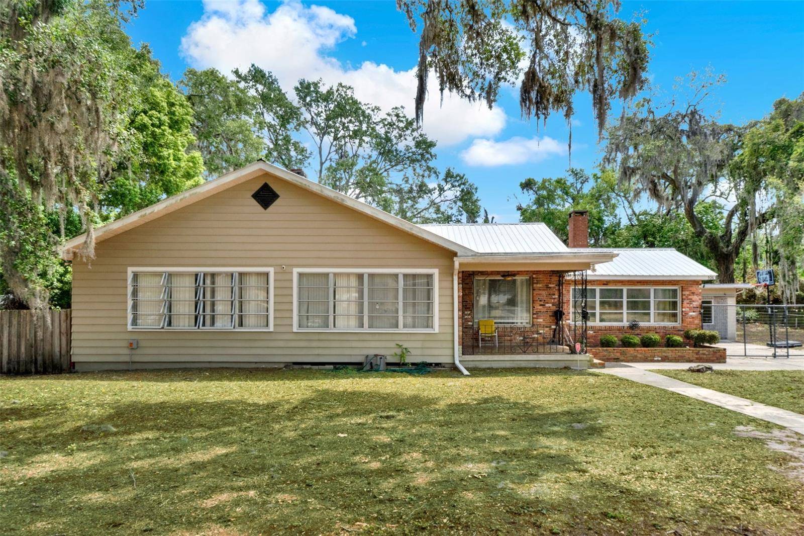 506 PERKINS ST, Leesburg, FL 34748