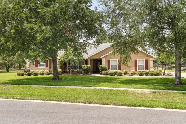 7685 LAKE ANGELINA DR, Mount Dora, FL 32757