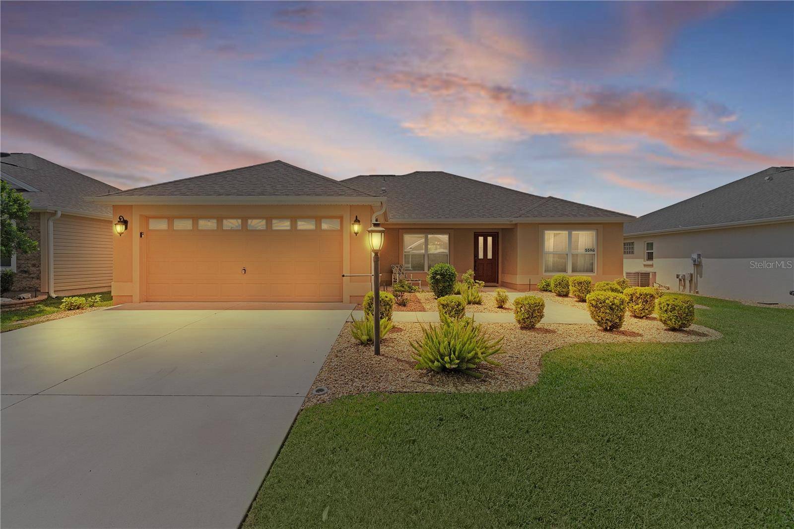 5596 CEDAR WAXWING DR, The Villages, FL 32163