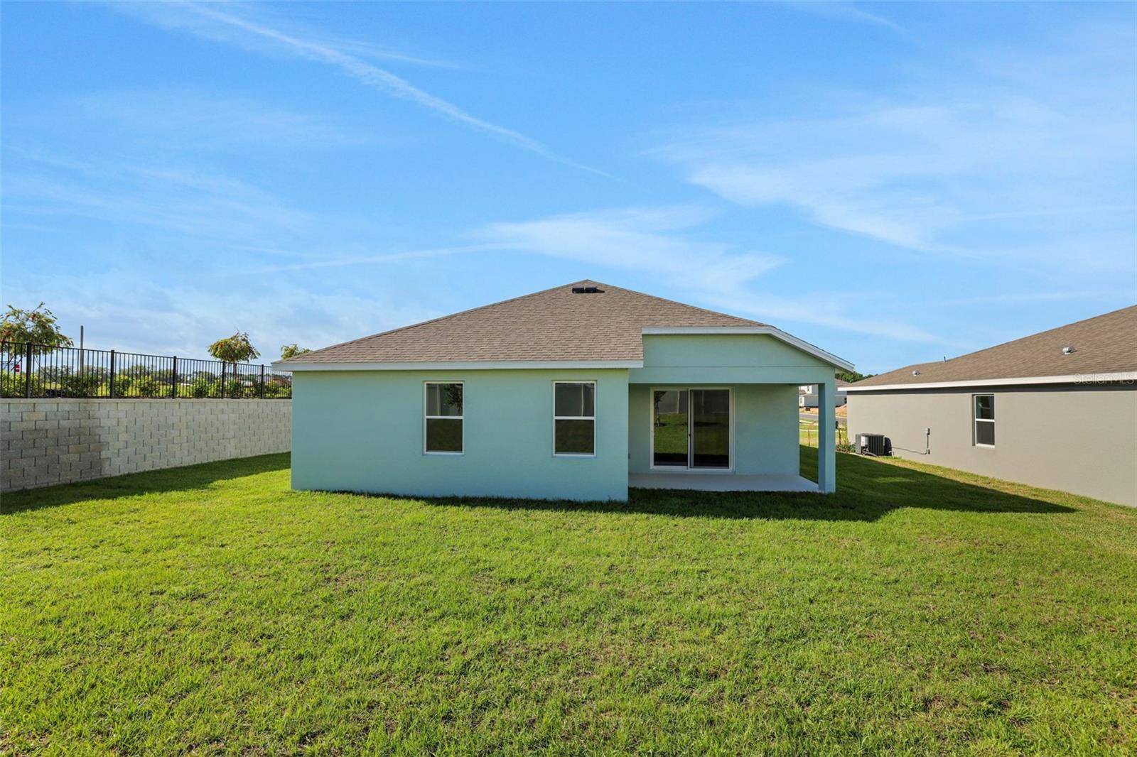 Tavares, FL 32778,2860 SUPERMARINE RD