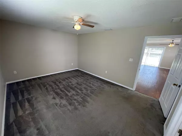Groveland, FL 34736,1090 PARK CENTRAL CIR