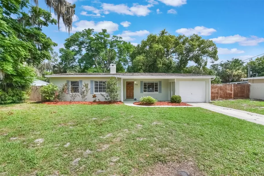 315 W 11TH AVE, Mount Dora, FL 32757