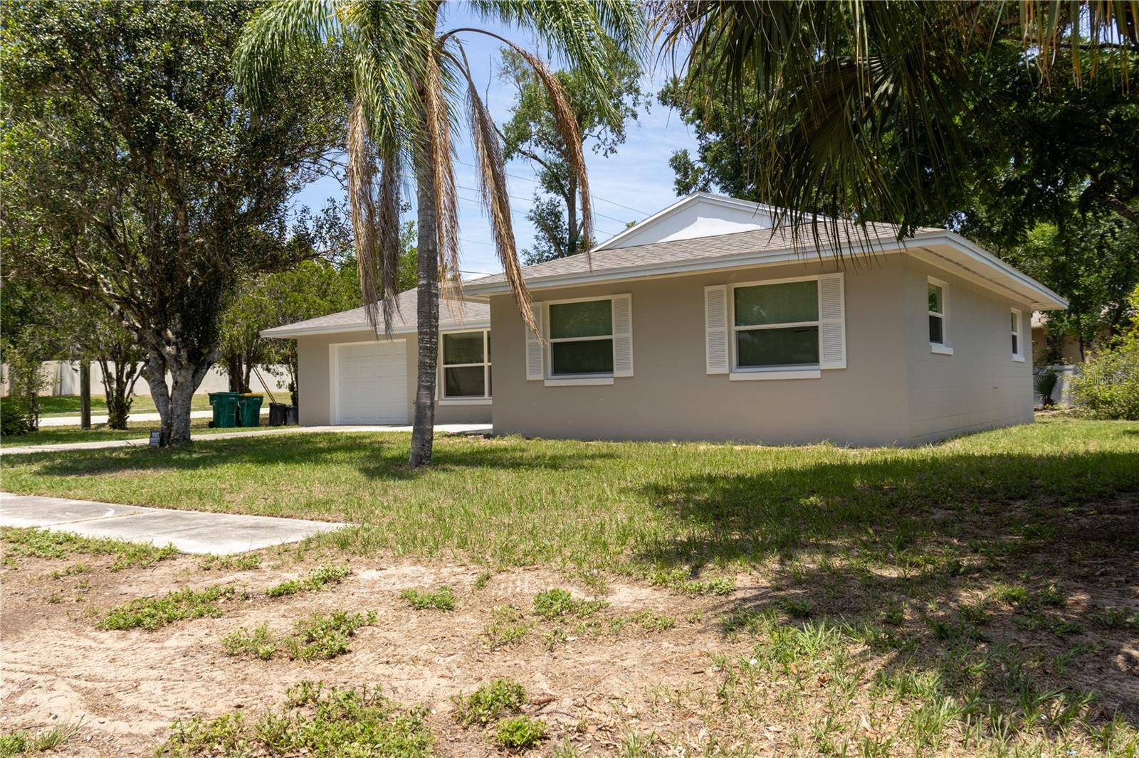 Eustis, FL 32726,2701 S DELLWOOD DR
